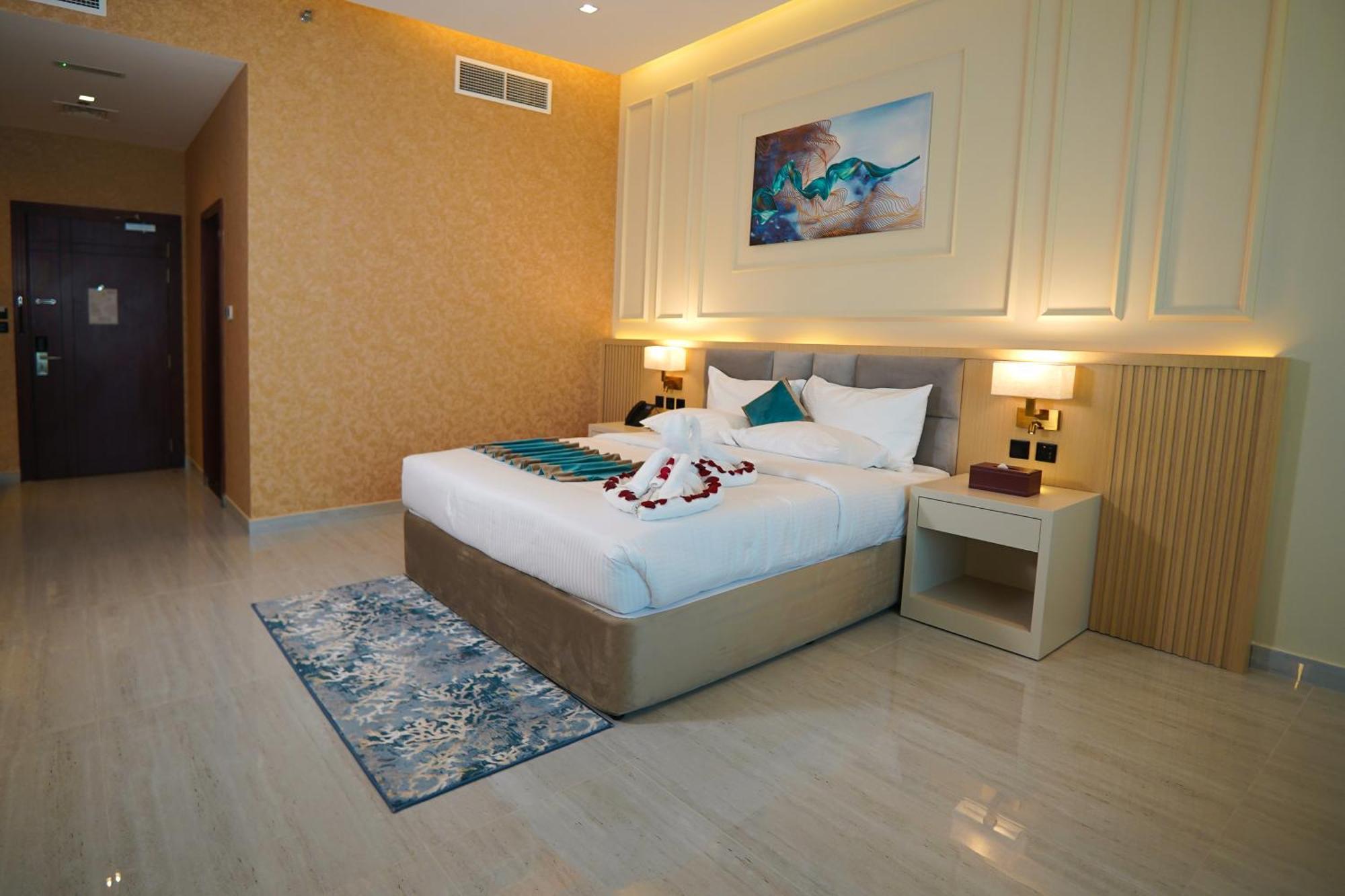 Concorde Creek View Hotel Bur Дубай Екстериор снимка