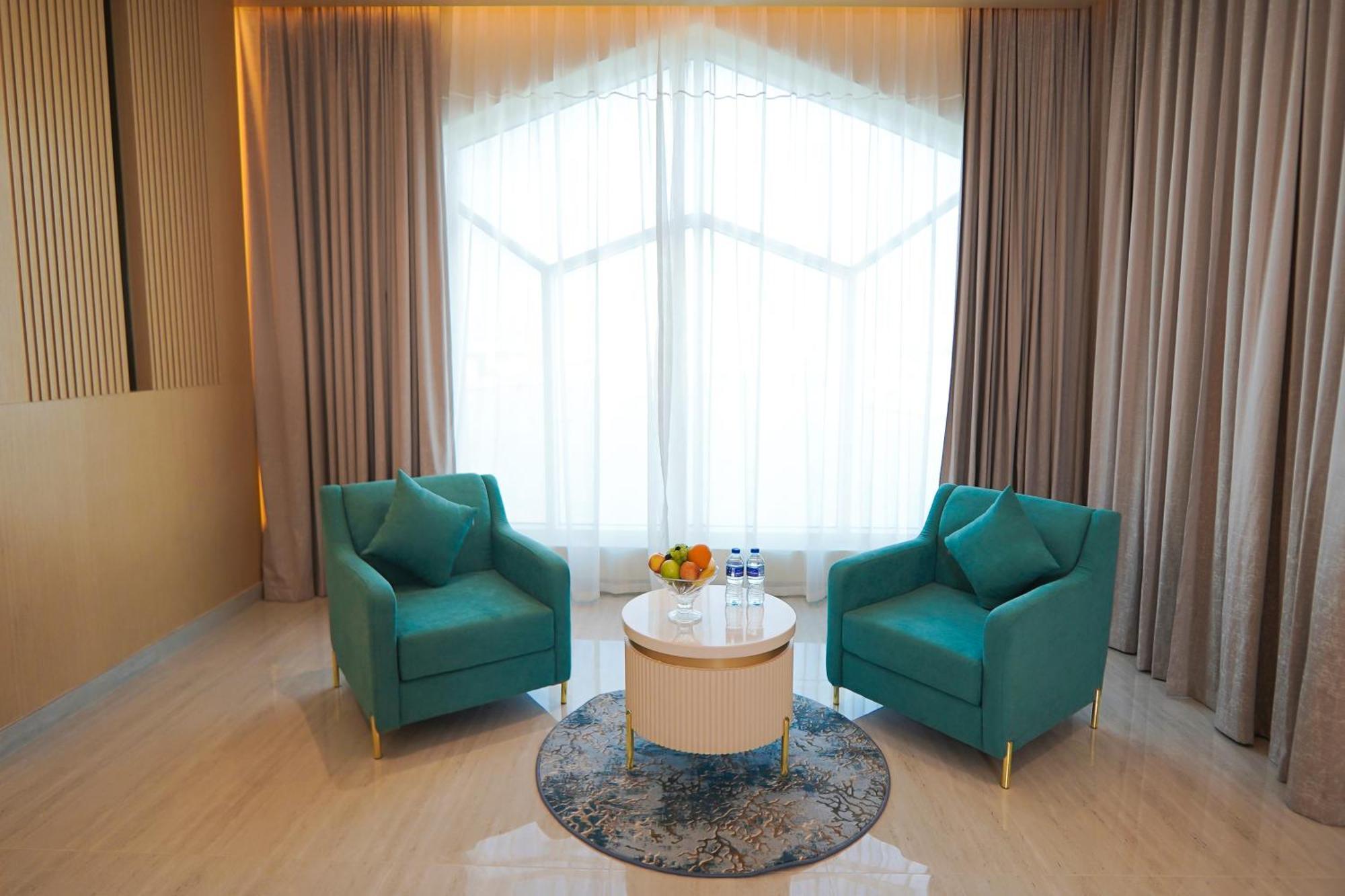 Concorde Creek View Hotel Bur Дубай Екстериор снимка