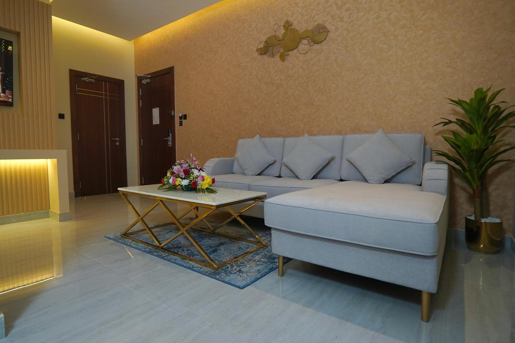 Concorde Creek View Hotel Bur Дубай Екстериор снимка