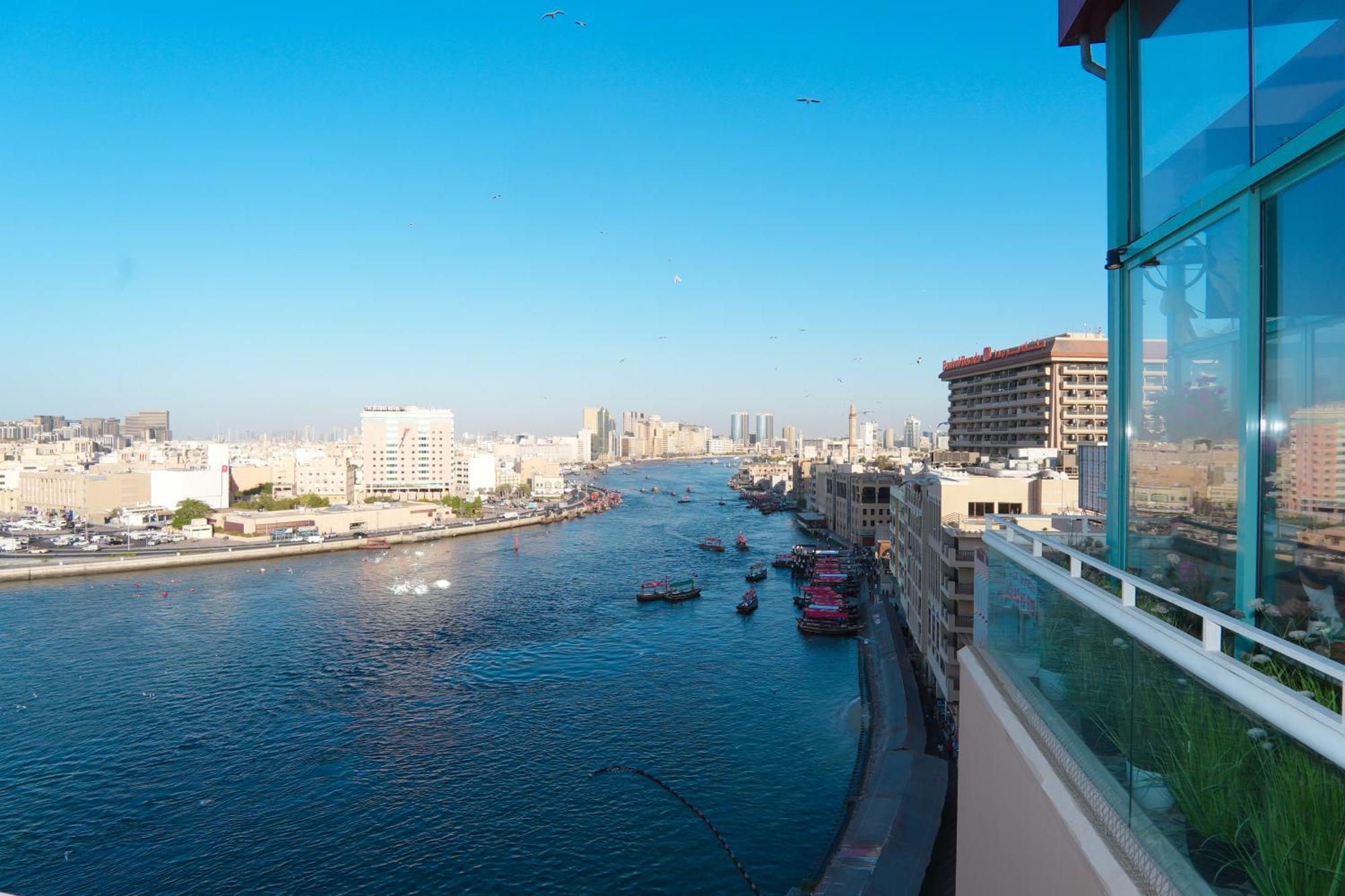 Concorde Creek View Hotel Bur Дубай Екстериор снимка
