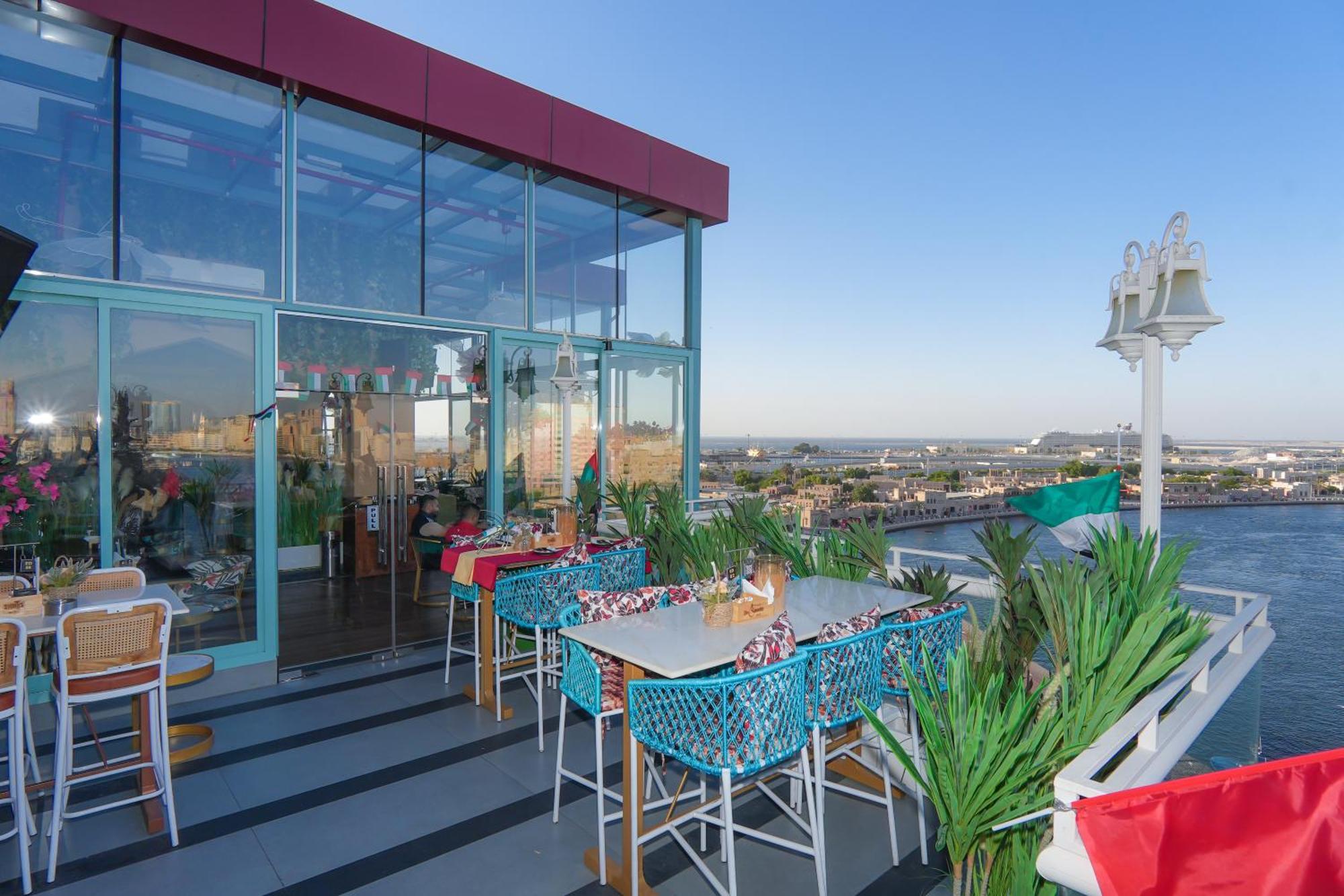 Concorde Creek View Hotel Bur Дубай Екстериор снимка